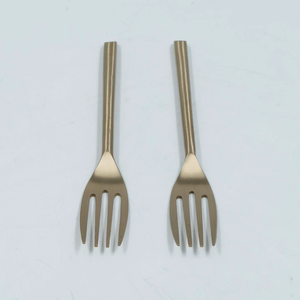 Hermoso diseño, productos de cubertería más vendidos, tenedor de postre de latón color dorado para uso doméstico y en restaurantes, de un vendedor indio. - Product Image 1