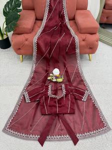 Sari en soie JMC élégant avec broderies fines et finitions raffinées – Tenue de fête et de mariée - Product Image 6