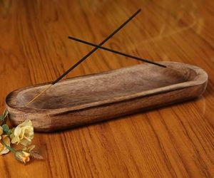 Soporte de Incienso de Madera Artesanal, Bandeja Rústica para Varillas de Aroma, Quemador de Agarbatti de Madera Natural, Soporte Minimalista para Fragancias del Hogar - Product Image 1