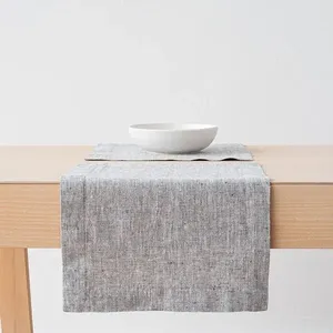 Chemin de table festifs et joyeux en lin avec broderies délicates pour des célébrations de table et une décoration intérieure charmantes - Product Image 6