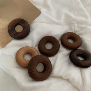 คลิปหนีบไม้บีชสำหรับปิดผนึก ขนมโดนัทบรรจุภัณฑ์สำเร็จรูป ขนาดตามสั่ง คลิปหนีบแป้งไม้ ขายส่ง - Product Image 2