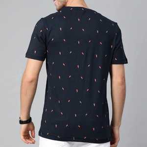 T-shirt à manches courtes pour homme, noir, avec motif à pois rouges, col rond, coupe décontractée, 100% coton jersey, qualité supérieure. - Product Image 4
