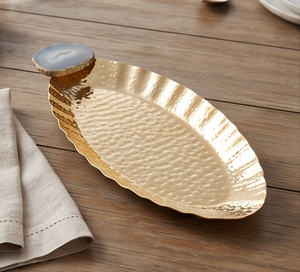 Plateau de service artisanal en feuille d'or avec finition métallique polie pour usage résidentiel, cuisine et accent de décoration de restaurant - Product Image 2