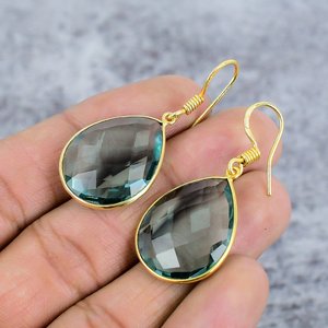 Pendientes de alambre con forma de pera chapados en oro con gema de cuarzo acuático, engastados en bisel, modernos para bodas, fiestas y uso diario para mujer - Product Image 3