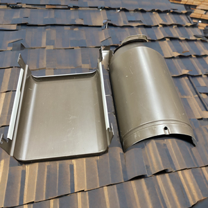 Panel de tejas metálicas duradero y elegante para uso doméstico o comercial - Product Image 5