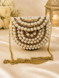 Bolso de mano con cuentas de perlas, bolso tipo sobre con diamantes de imitación, correa de cadena, mini bolso de mano para fiesta de boda o noche - Product Image 1
