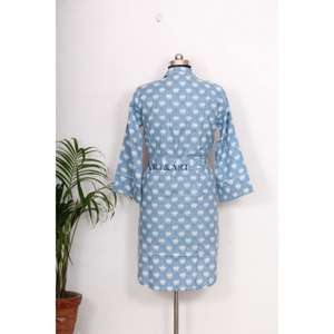 เสื้อคลุมกิโมโนสไตล์โบฮีเมียนสำหรับผู้หญิงอินเดีย ความยาวปานกลาง ผ้าฝ้ายอย่างดี ใช้เป็นชุดนอนได้ มีสายผูกตกแต่งกระดุม ดีไซน์หวานๆ ทรงหลวม - Product Image 6