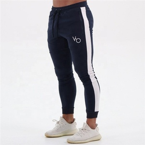 เสื้อฮู้ดกันหนาวปักโลโก้สำหรับผู้ชาย,ชุดออกกำลังกายแบบมีเชือกหูรูดสำหรับเข้ายิมมีฮู้ดตรงโรงงาน - Product Image 5