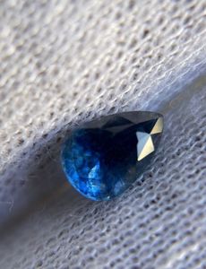 Zafiro azul natural de 7050x5MM, corte pera, piedra de color azul intenso. Zafiro calentado. - Product Image 3