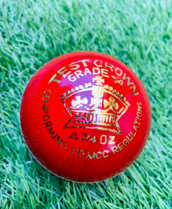 ลูกคริกเก็ต Test Crown เกรด A น้ำหนัก 4 3/4 ออนซ์ ได้มาตรฐาน Mcc รุ่น Royal Style สำหรับการแข่งขัน ขนาดสำหรับผู้หญิง - Product Image 1