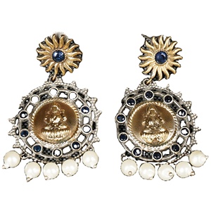 Pendientes Colgantes Bohemios de Dos Tonos en Latón Oxidado Plateado, Hechos a Mano con Flores, Perlas Indias y Piedras Naturales, Regalo de Compromiso para Mujer - Product Image 1