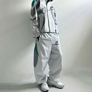 Veste coupe-vent en nylon à capuche entièrement zippée personnalisée, style streetwear, OEM ODM, légère, imperméable, pour le sport et les activités de plein air, fabricant, vente en gros - Product Image 4
