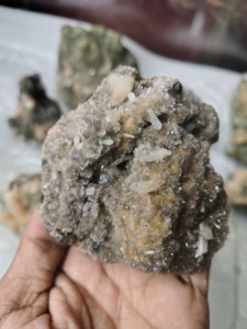 Espécimen Mineral de Heulandita Verde Natural y Hermosa, Formación de Geoda Irregular de Maharashtra - Product Image 6