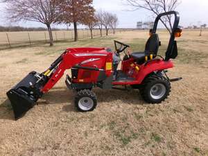 Machine agricole compacte Massey Ferguson Gc1720 4 roues motrices, moteur 25 CV, haute performance, construction durable, fonctionnement efficace - Product Image 4