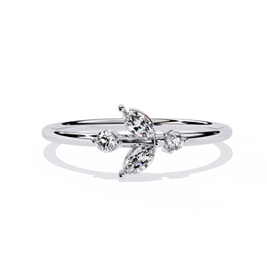 Bague de fiançailles en platine pour femme avec diamant taille marquise et pierres latérales rondes, certifiée GIA, style romantique - Product Image 1