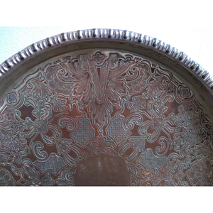 Assiette de présentation en métal au design élégant, idéale pour les mariages et les réceptions, en cuivre, parfaite pour les dîners raffinés. - Product Image 5