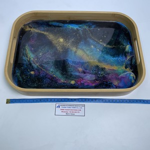 Plateau de service rectangulaire en bois et résine époxy avec poignée en métal, motif galaxie, sans danger pour les aliments, fabriqué au Vietnam - Product Image 4