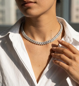 Collar de Cadena Cubana Orelia Luxe para Niños, de Plata de Ley 925 con Moissanita, Corte Brillante y Engaste de Garra, Joyería de Regalo - Product Image 4