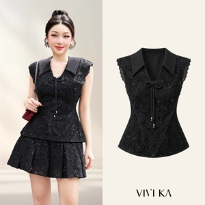 Blusa de Mujer con Encaje Floral Negro, Mangas Peplum, Cuello Grande con Lazo, Estilo Femenino, 100% Poliéster, MORNA - Product Image 1