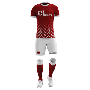 Collection d'uniformes de football professionnels conçus pour des performances compétitives maximales - Product Image 1