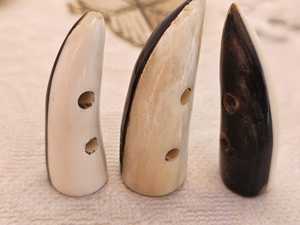 Horn <b>Toggle</b> Eco-Friendly Handmade Animal Style High Quality Buffalo Horn <b>Toggle</b> <b>Buttons</b> Polished Natural <b>Toggles</b> - Product Image 6