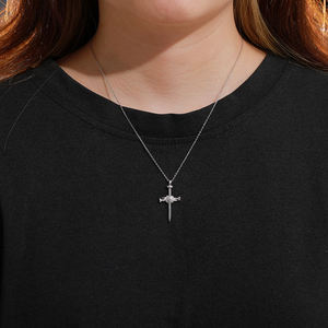 Pendentif épée plaqué argent avec incrustation de zircon, style punk, bijoux de mode unisexe, cadeau - Product Image 3