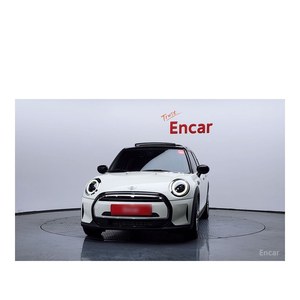 Mini Cooper Classic Plus, Paquete de Lanzamiento Julio 2023, con Volante a la Izquierda, Asientos de Cuero, Estándar de Emisiones Euro V, Cámara Trasera, 32,565 km - Product Image 3