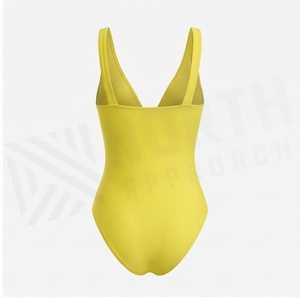 Ensemble de yoga 2 pièces imprimé papillon bleu avec finition dorée, body à col en V profond et jupe portefeuille longueur genou - Product Image 2