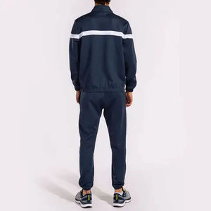 Chándal para hombre que proporciona una fácil movilidad y comodidad duradera para entrenamientos, rutinas de fitness y actividades de ocio. - Product Image 2