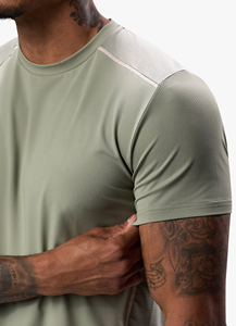 T-shirt d'entraînement athlétique pour hommes, personnalisé, à séchage rapide, pour la salle de sport, vêtements de sport performants - Product Image 6