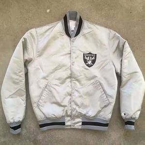 Servicio OEM Directo de Fábrica, Chaqueta de Béisbol Varsity Personalizable para Hombre, Resistente al Viento, Ecológica, Diseño con Letras, Color Total, para Invierno - Product Image 4