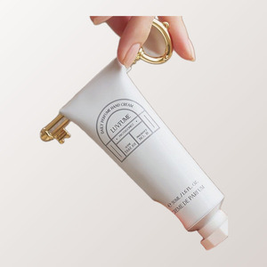 Loción para mujer Reopyum Protagonist Hand Cream 50 ml Crema de manos perfumada con ácido hialurónico, cuidado hidratante - Product Image 5