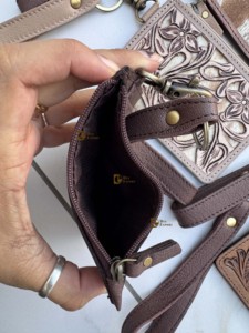 Cartera de Mujer 2026, Nueva, de Cuero Genuino, con Diseño Floral Grabado a Mano, Elegante, para Tarjetas ATM y Monedas, Tipo Clutch, Corta - Product Image 6