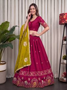 Lehenga Choli de Diseño con Bordado de Seda Vichitra, Lentejuelas de Espejo y Trabajo Aari Cosido, con Dupatta - Product Image 5