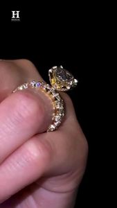 แหวนหมั้นเพชรแล็บโกรว์ Luxury Toi et Moi ทอง 14K ประดับเพชรสองเม็ดทรงรูปไข่และทรงมาร์คีส์ แหวนวงนิรันดร์สำหรับผู้หญิง - Product Image 5