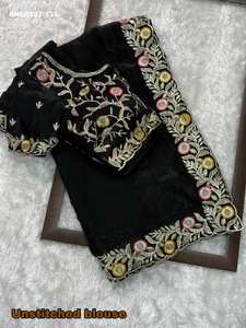 Sari indio de calidad de exportación para fiestas, de satén Fandy con bordado Zari y trabajo de espejos Savroski hecho a mano, fabricante de moda femenina. - Product Image 5