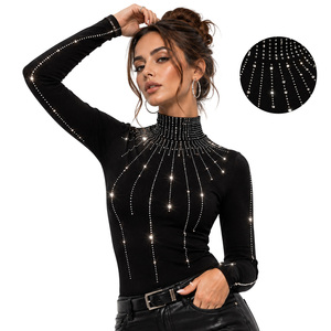 Chemise élégante et scintillante à col roulé pour femme, coupe ajustée, ornée de strass personnalisés, haut glamour à manches longues, noir de luxe - Product Image 1