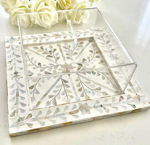 Venta caliente patrón geométrico acrílico pastel soporte madre perla incrustaciones mar Shell cúpula Chocolate plato Ins acrílico postre Decoración - Product Image 3