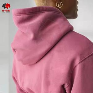 Ryan Pro Gear – Nouveaux sweats à capuche pour femmes, crop top respirant et élégant, couleur personnalisée, grandes tailles, services OEM et ODM - Product Image 3