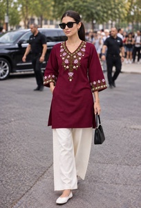 Kurti et pantalon pour femmes de qualité excellente, pour usage quotidien et festif, provenant d'un fournisseur et exportateur indien au prix de gros. - Product Image 4