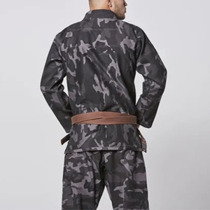 Uniforme de karaté extensible le plus vendu avec logo frontal, design respirant et léger, uniforme de karaté personnalisable avec logo - Product Image 3