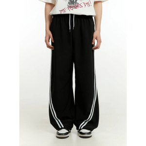 Pantalon de jogging évasé décontracté pour homme, coupe large, style streetwear, avec poches, en tissu délavé de poids moyen, infroissable, écologique - Product Image 1