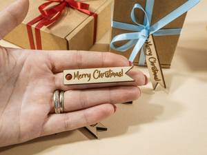 Etiquetas de Regalo de Navidad de Madera, Feliz Navidad, Grabadas, Forma Irregular, Decoración Navideña, Uso en Mesa - Product Image 6