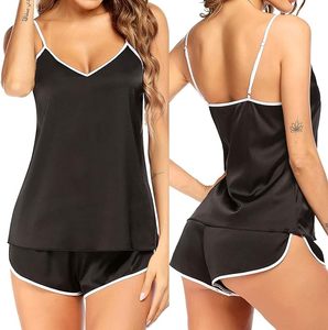 Ensemble de vêtements de nuit en satin pour femmes, haut sans manches à col en V, short noir uni, sexy, vêtements de détente d'été, taille élastique lisse - Product Image 1