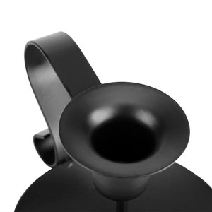 El portavelas está diseñado con una placa base circular ancha de 7.5 cm de altura y 11.2 cm de diámetro. - Product Image 6