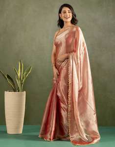 Sari de Fiesta Moderno en Chifón Color Oro Rosa, Listo para Usar, con Blusa, para Bodas y Festivales Indios, Hecho con Materiales Reciclados - Product Image 5