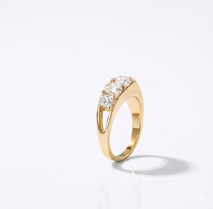 Anillo de Diamantes Trilogía de Oro Sólido de 18K con Certificación IGI, con Múltiples Piedras, Banda Ancha Estilo Cigarro, Joyería de Compromiso Única para Mujer - Product Image 3