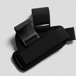 Crochets de musculation en néoprène avec sangles de poignet souples pour tractions, soulevés de terre et entraînement - Product Image 4