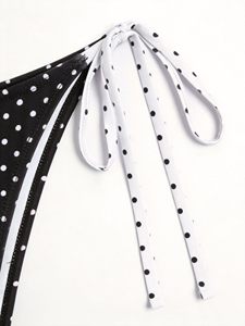 Conjunto de Bikini de Mujer con Estampado de Puntos, Traje de Baño de Dos Piezas con Tiras Laterales y Bloques de Color, Venta al Por Mayor OEM - Product Image 3