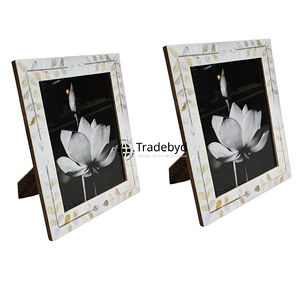 Marco de Fotos Creativo Hecho a Mano con Incrustaciones de Madreperla, Acabado Brillante, Regalo Decorativo de Tradebyd - Product Image 3